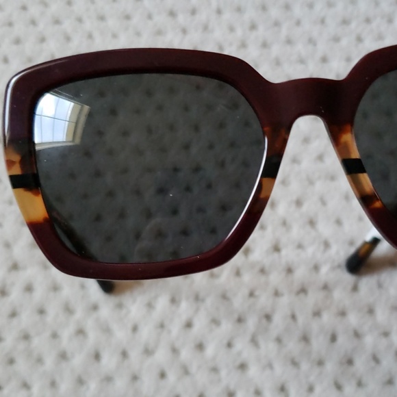 Coach oxblood/tort varsity stripe sunglasses 57mm - Picture 3 of 7